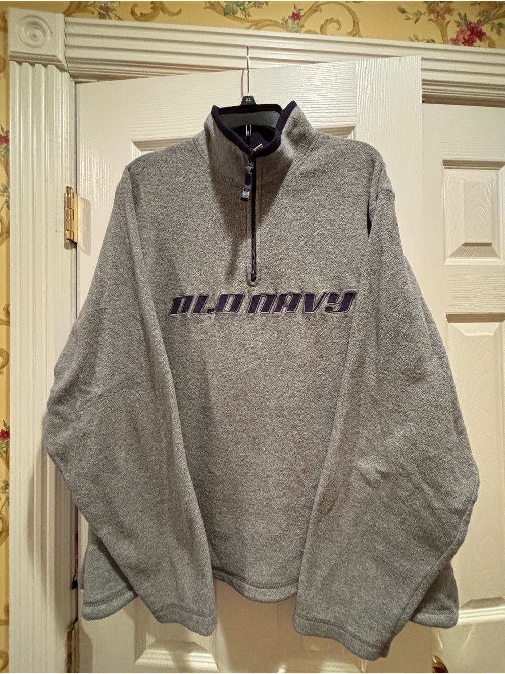 Old Navy Men's Heather Gray Quarter-Zip Pullover with Navy Logo